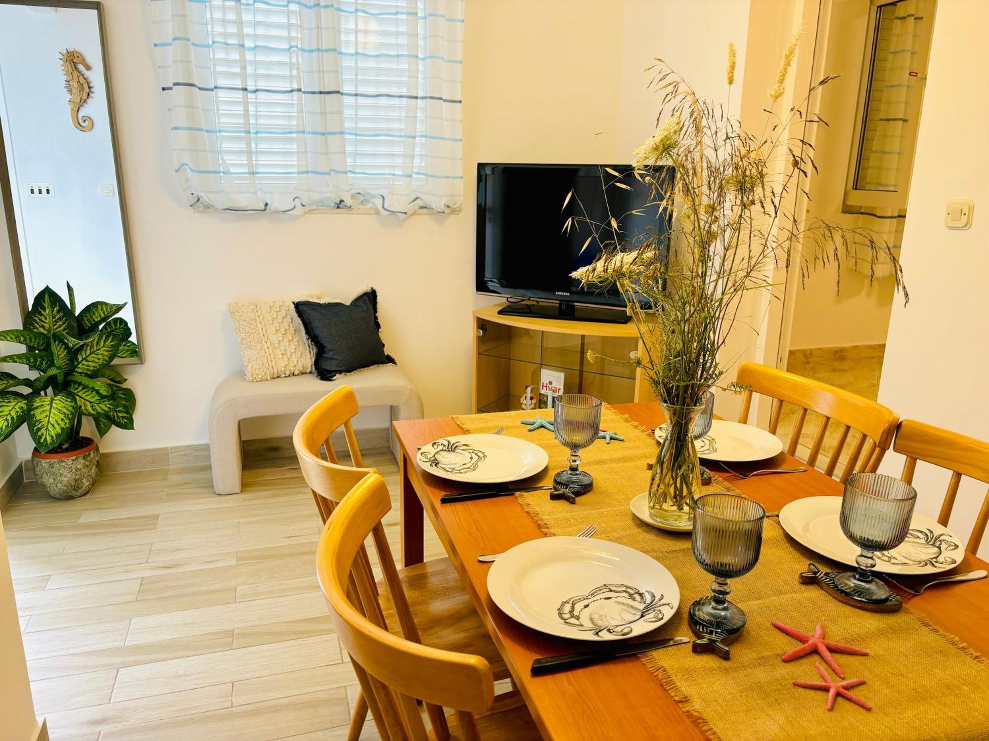 Apartment Sunny Elza 2 Hvar Town Eksteriør billede