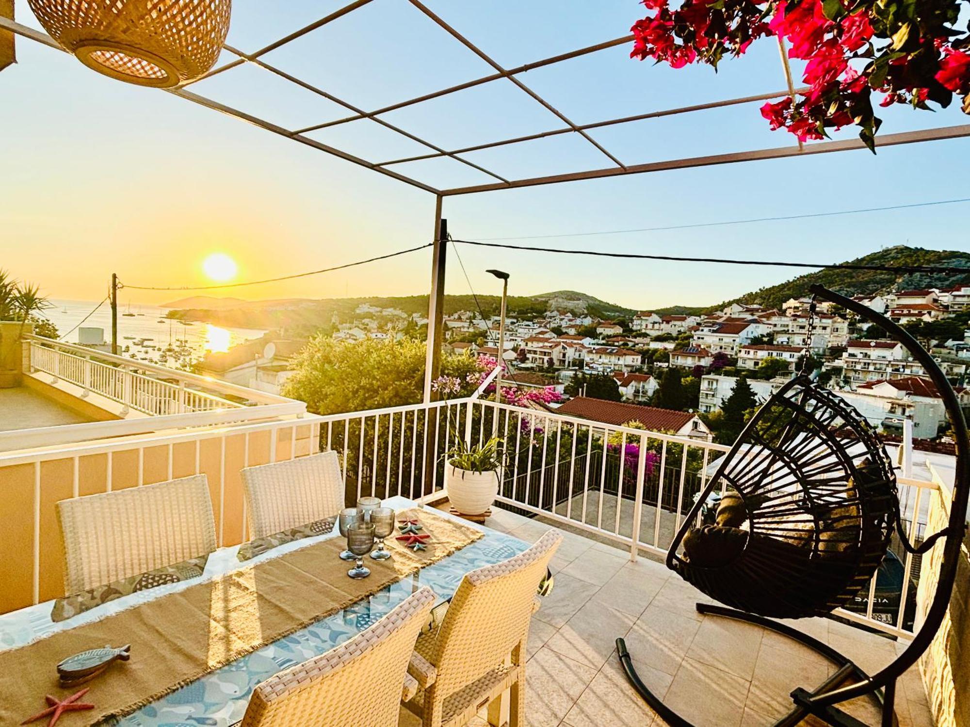 Apartment Sunny Elza 2 Hvar Town Eksteriør billede